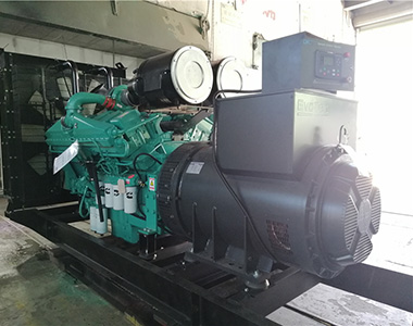 9999js金沙老品牌800KW/400V陆用发电机应用于某房地产项目