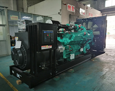 9999js金沙老品牌1200KW/400V陆用发电机应用于某房地产项目